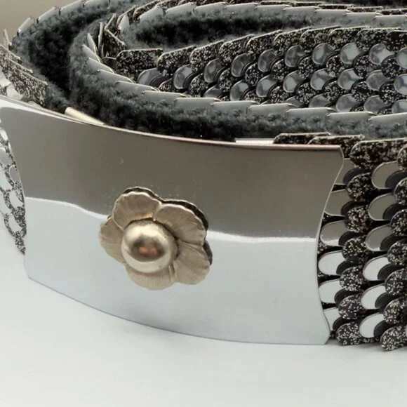 Vintage Women's Belt Small Medium Silver Fish Scale Metal Stretch Floral Buckle - Picture 5 of 15